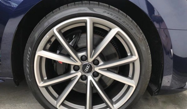 奥迪s4轮胎尺寸,奥迪S4轮胎轮毂原厂数据(轮胎型号)-第1张图片