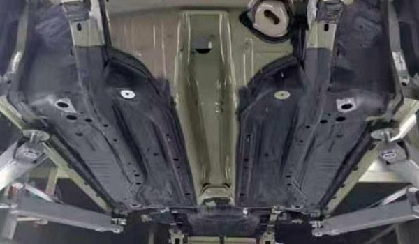 荣威i5车身强度,荣威i5高强度钢(高强度底盘悬架结构)-第2张图片