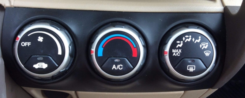 汽车开空调是内循环还是外循环AC是什么，高温天气汽车开空调是内循环还是外循环-第1张图片