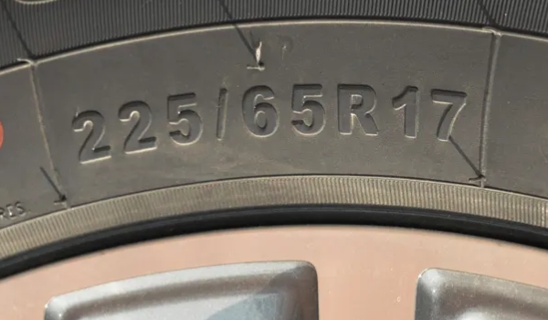 哈弗h6第二代轮胎是什么品牌23560r 18-第2张图片