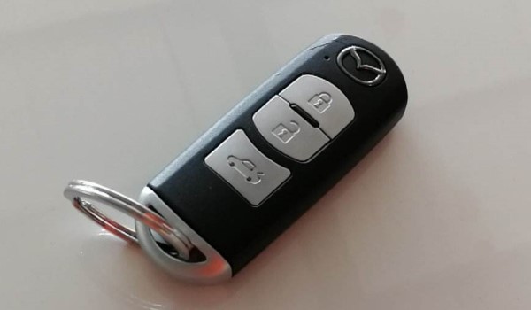 马自达昂克赛拉钥匙电池型号，昂克赛拉钥匙电池型号哪种好-第3张图片