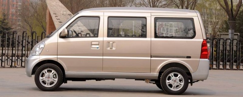 五菱宏光属于面包车还是小型客车，五菱宏光s属于面包车还是微型客车-第1张图片
