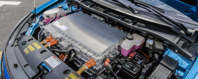 新能源汽车主要使用的电池材料是什么，新能源汽车主要使用的电池材料是锂电池吗-第1张图片
