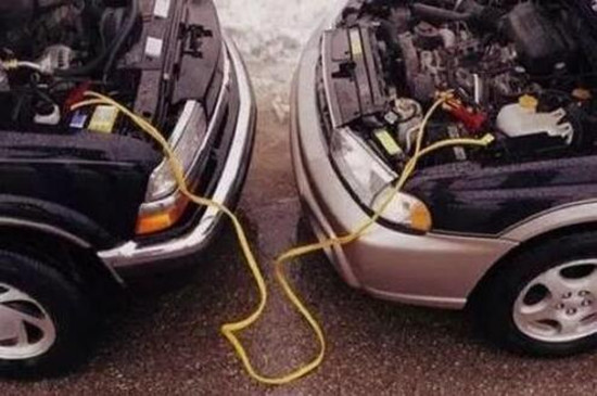 汽车电瓶没电了怎么办自己能解决吗，汽车电瓶没电了怎么办启动-第3张图片